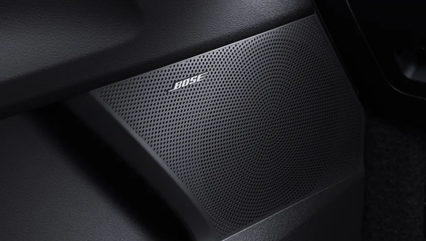 12-speaker Bose® Premium Sound System