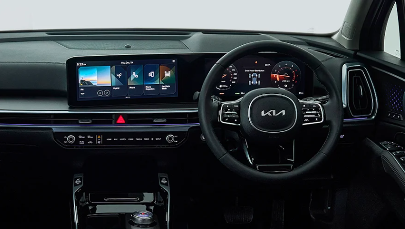 12.3” Integrated & Curved Dual Panoramic Displays